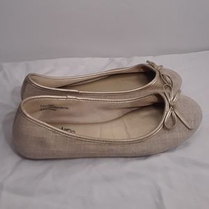 Coach & four flats size 6